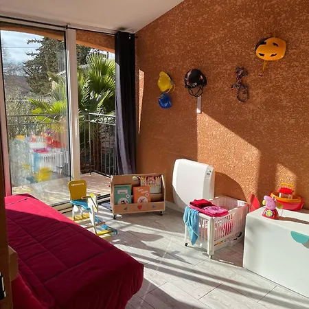 Maison De בית נופש *